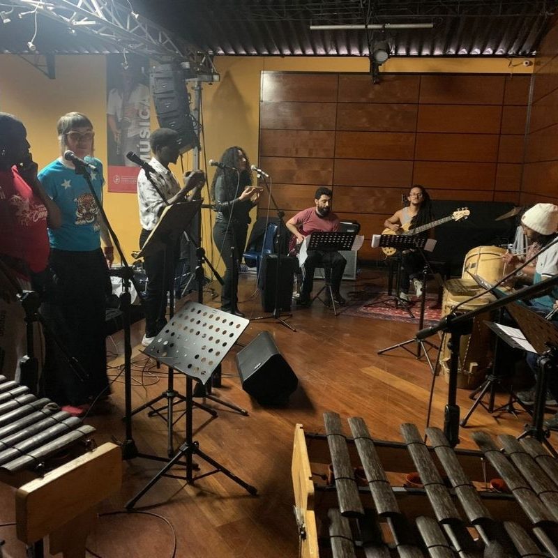 andrea-echeverri-en-salas-de-ensayo-fernando-sor