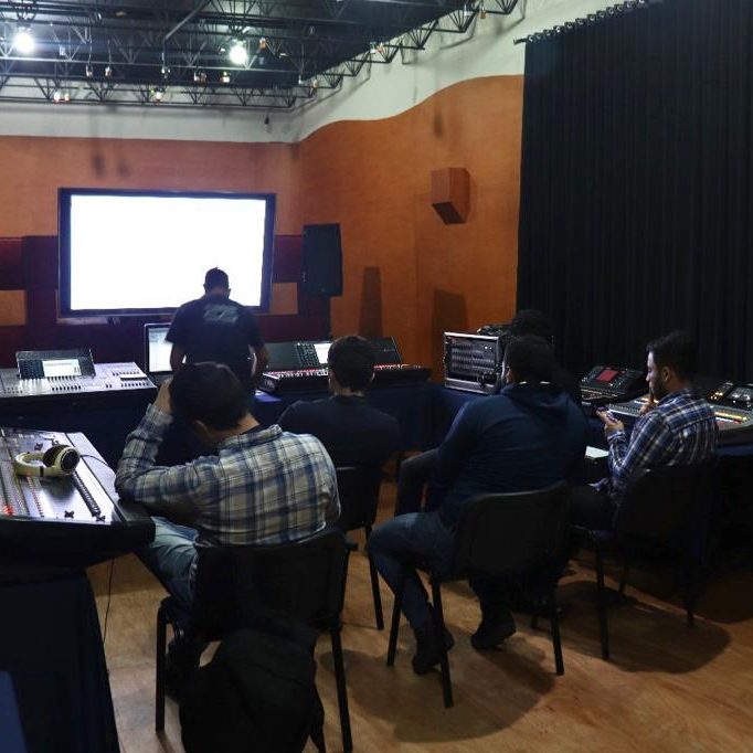 Certificación Consolas Yamaha